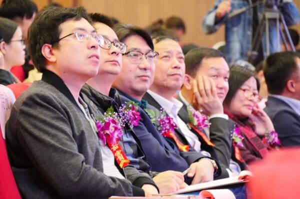 正保会计网校名师坐镇评委席