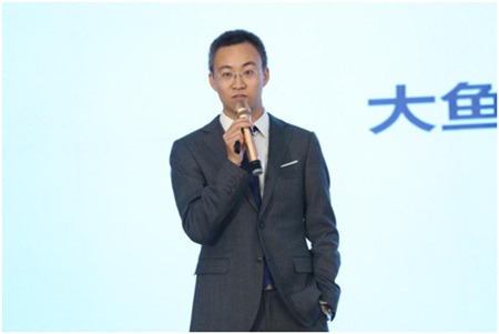 创课教育董事长、乐渔双师教育副总经理张洪法在台上发言